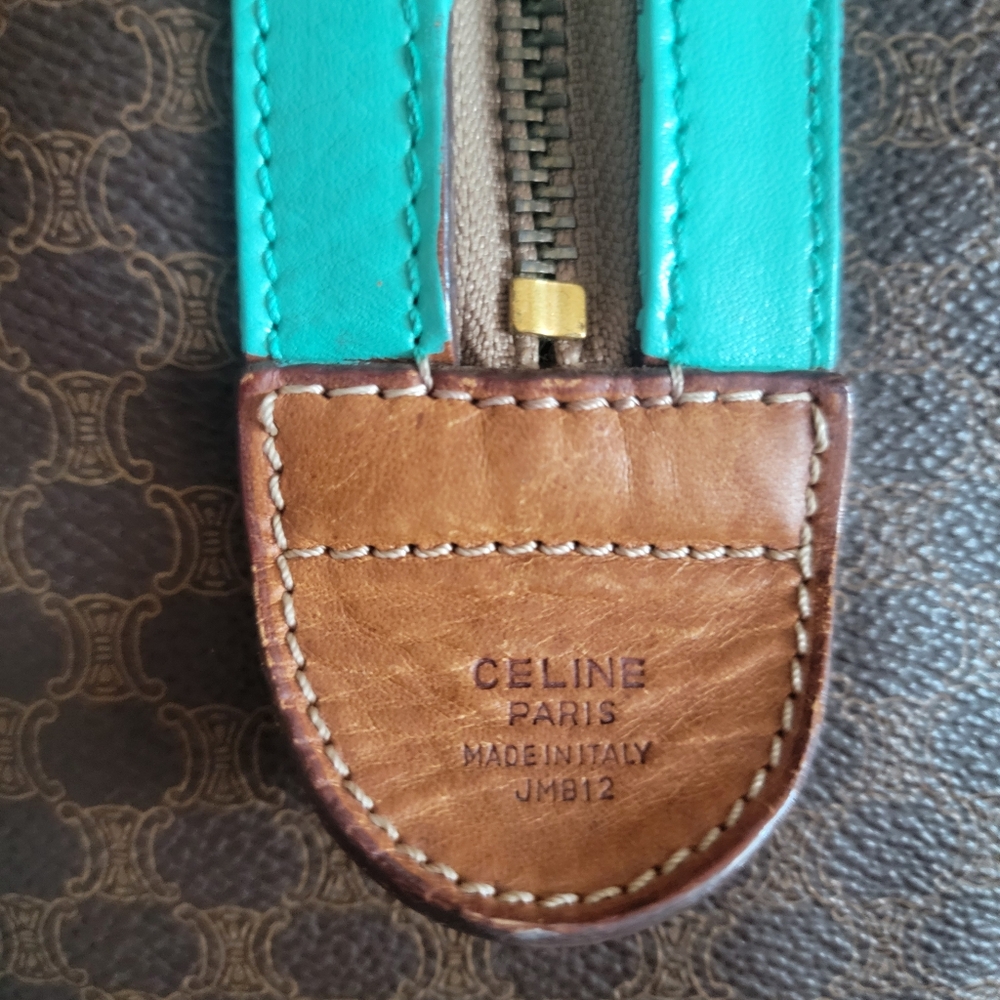 Firm✅️ Authentic Vintage Celine Handbag - Picture 16 of 17